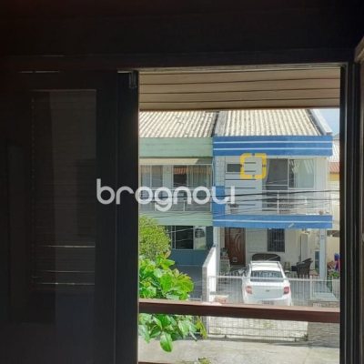 Casa com 114m², 3 quartos (sendo 1 suíte), 1 garagem, no bairro Ingleses do Rio Vermelho em Florianópolis