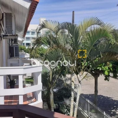 Casa com 114m², 3 quartos (sendo 1 suíte), 1 garagem, no bairro Ingleses do Rio Vermelho em Florianópolis