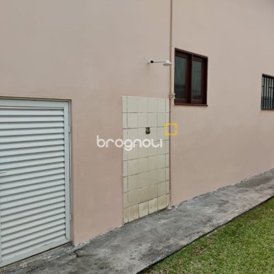 Casa com 114m², 3 quartos (sendo 1 suíte), 1 garagem, no bairro Ingleses do Rio Vermelho em Florianópolis