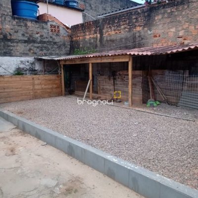 Casa com 110m², 4 quartos (sendo 1 suíte), 2 garagens, no bairro Forquilhinha em São José