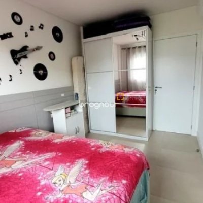Apartamento com 107m², 2 quartos (sendo 2 suítes), 2 garagens, no bairro Ingleses em Florianópolis