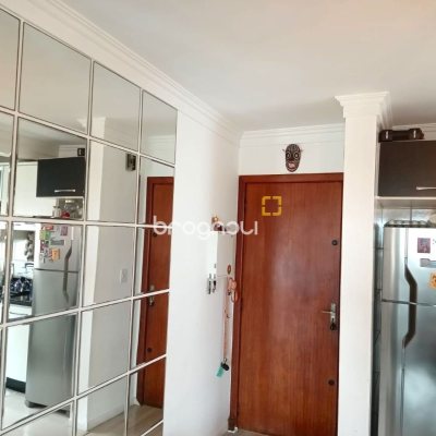 Apartamento com 52m², 2 quartos, 1 garagem, no bairro Potecas em São José