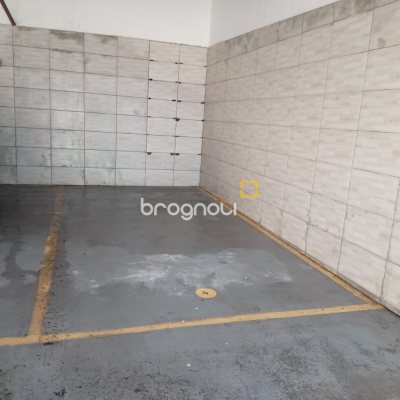 Apartamento com 52m², 2 quartos, 1 garagem, no bairro Potecas em São José