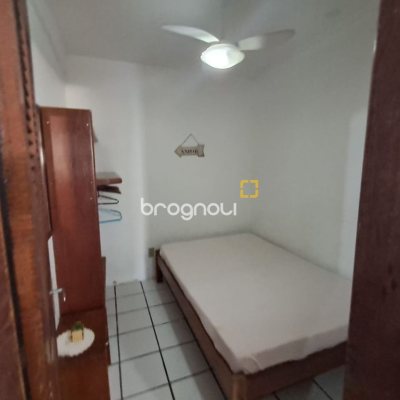 Pousada / Hotel com 500m², 12 quartos (sendo 12 suítes), 11 garagens, no bairro Canasvieiras em Florianópolis
