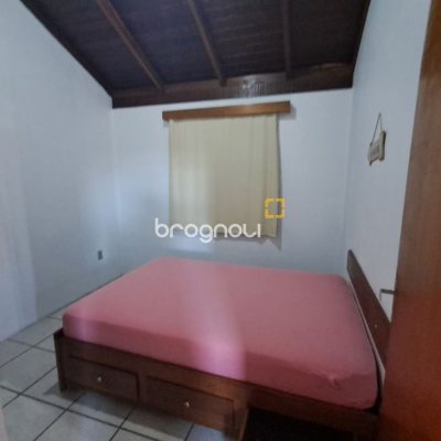 Pousada / Hotel com 500m², 12 quartos (sendo 12 suítes), 11 garagens, no bairro Canasvieiras em Florianópolis