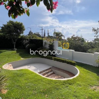 Casa de Condomínio com 392m², 4 quartos (sendo 4 suítes), 5 garagens, no bairro Cacupé em Florianópolis