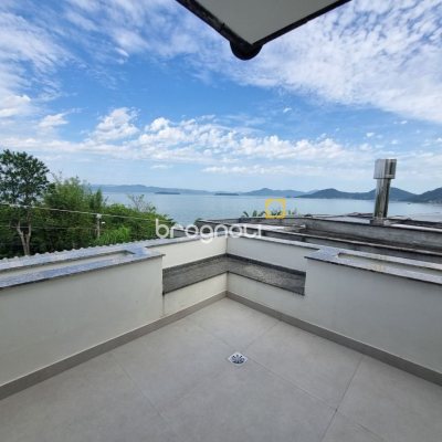 Casa de Condomínio com 392m², 4 quartos (sendo 4 suítes), 5 garagens, no bairro Cacupé em Florianópolis
