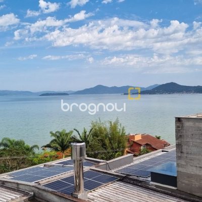 Casa de Condomínio com 392m², 4 quartos (sendo 4 suítes), 5 garagens, no bairro Cacupé em Florianópolis