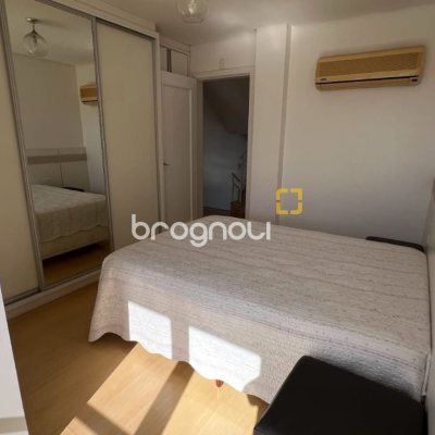 Casa de Condomínio com 392m², 4 quartos (sendo 4 suítes), 5 garagens, no bairro Cacupé em Florianópolis