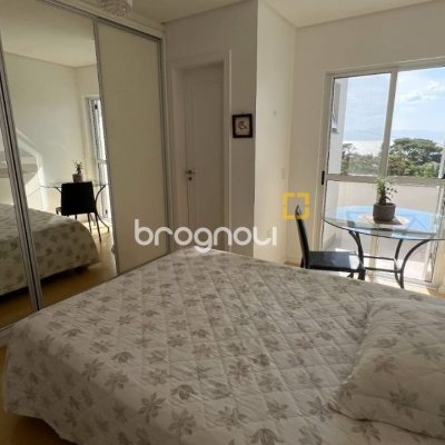 Casa de Condomínio com 392m², 4 quartos (sendo 4 suítes), 5 garagens, no bairro Cacupé em Florianópolis