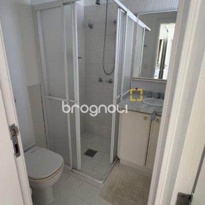Casa de Condomínio com 392m², 4 quartos (sendo 4 suítes), 5 garagens, no bairro Cacupé em Florianópolis