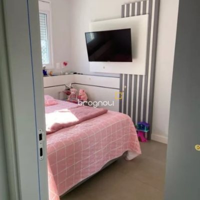 Apartamento com 71m², 2 quartos (sendo 1 suíte), 1 garagem, no bairro Canasvieiras em Florianópolis