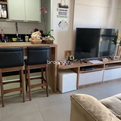 Apartamento com 71m², 2 quartos (sendo 1 suíte), 1 garagem, no bairro Canasvieiras em Florianópolis