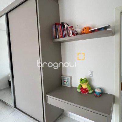 Casa de Condomínio com 384m², 3 quartos (sendo 3 suítes), 4 garagens, no bairro Rio Vermelho em Florianópolis
