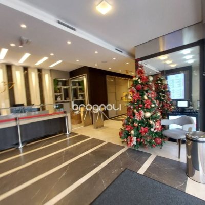 Sala com 77m², 2 garagens, no bairro Centro em Florianópolis
