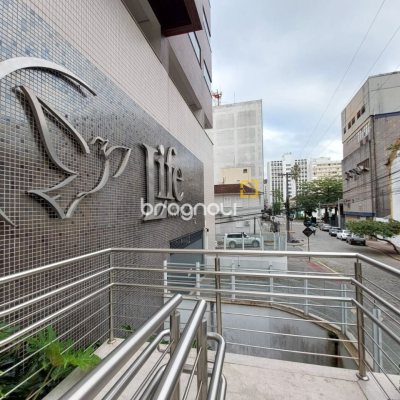 Sala com 77m², 2 garagens, no bairro Centro em Florianópolis