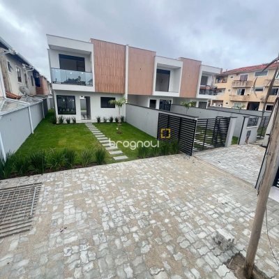 Casa com 124m², 3 quartos (sendo 1 suíte), 2 garagens, no bairro Ingleses em Florianópolis
