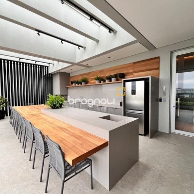 Apartamento com 99m², 2 quartos (sendo 2 suítes), 1 garagem, no bairro Jardim Atlântico em Florianópolis