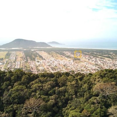 Casa com 150m², 4 quartos, 2 garagens, no bairro Vargem Grande em Florianópolis