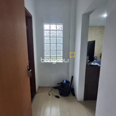 Casa com 200m², 3 quartos (sendo 1 suíte), 1 garagem, no bairro Estreito em Florianópolis