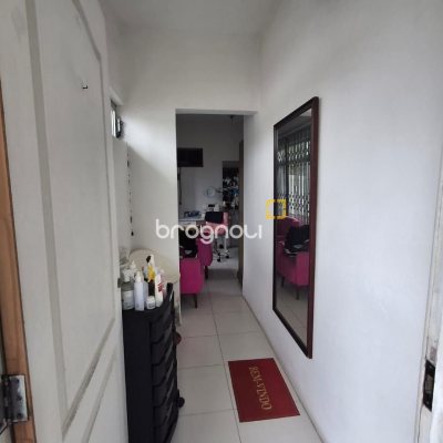 Casa com 200m², 3 quartos (sendo 1 suíte), 1 garagem, no bairro Estreito em Florianópolis