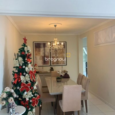 Apartamento com 93m², 3 quartos, 1 garagem, no bairro Barreiros em São José