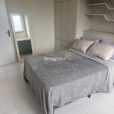 Apartamento com 93m², 3 quartos, 1 garagem, no bairro Barreiros em São José