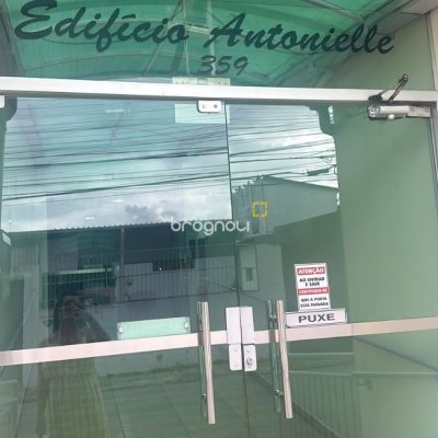 Apartamento com 93m², 3 quartos, 1 garagem, no bairro Barreiros em São José