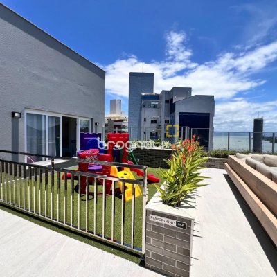 Apartamento com 133m², 3 quartos (sendo 3 suítes), 2 garagens, no bairro João Paulo em Florianópolis