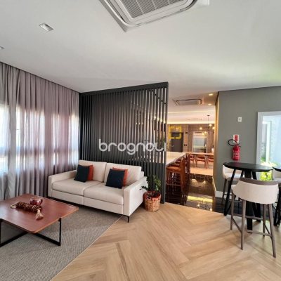 Apartamento com 133m², 3 quartos (sendo 3 suítes), 2 garagens, no bairro João Paulo em Florianópolis