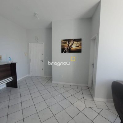 Sala com 28m², no bairro Estreito em Florianópolis