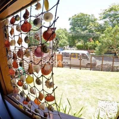 Casa de Condomínio com 230m², 3 quartos (sendo 3 suítes), 4 garagens, no bairro Rio Tavares em Florianópolis