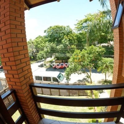 Casa de Condomínio com 230m², 3 quartos (sendo 3 suítes), 4 garagens, no bairro Rio Tavares em Florianópolis