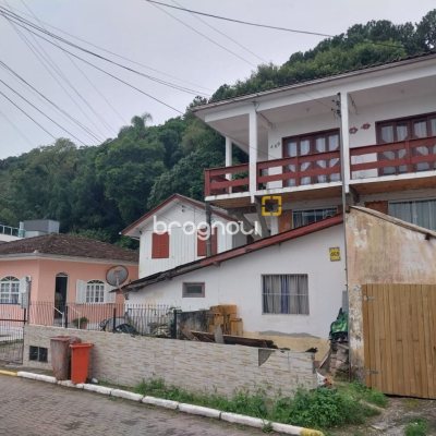 Casa com 357m², no bairro Santo Antônio de Lisboa em Florianópolis