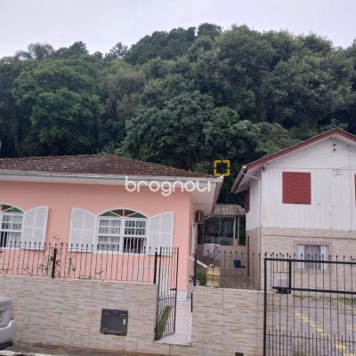 Casa com 357m², no bairro Santo Antônio de Lisboa em Florianópolis
