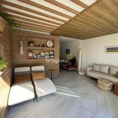 Cobertura com 257m², 3 quartos (sendo 3 suítes), 2 garagens, no bairro Ingleses em Florianópolis