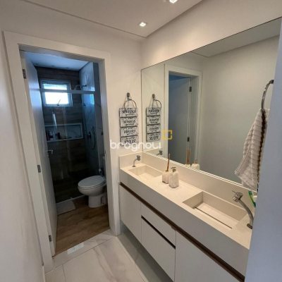 Cobertura com 257m², 3 quartos (sendo 3 suítes), 2 garagens, no bairro Ingleses em Florianópolis