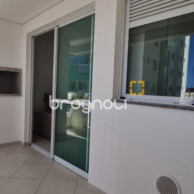 Apartamento com 68m², 2 quartos (sendo 1 suíte), no bairro Rio Caveiras em Biguaçu
