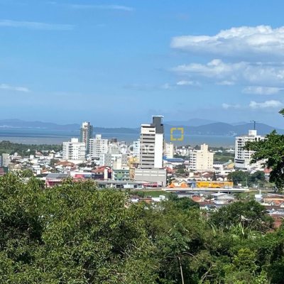 Terreno com 10100m², no bairro Boa Vista em Biguaçu