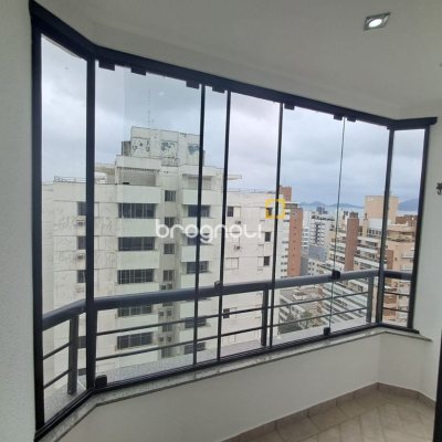 Apartamento com 88m², 3 quartos (sendo 1 suíte), 1 garagem, no bairro Centro em Florianópolis