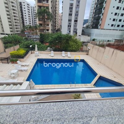 Apartamento com 88m², 3 quartos (sendo 1 suíte), 1 garagem, no bairro Centro em Florianópolis