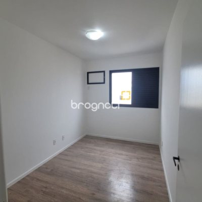 Apartamento com 88m², 3 quartos (sendo 1 suíte), 1 garagem, no bairro Centro em Florianópolis