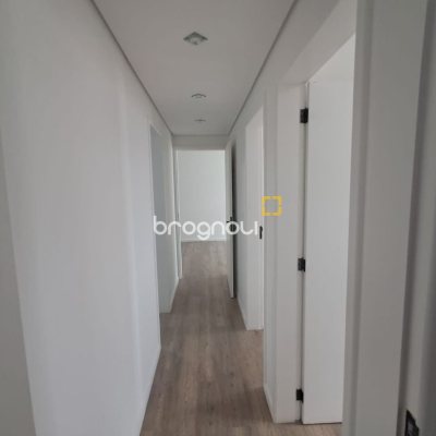 Apartamento com 88m², 3 quartos (sendo 1 suíte), 1 garagem, no bairro Centro em Florianópolis