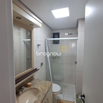 Apartamento com 88m², 3 quartos (sendo 1 suíte), 1 garagem, no bairro Centro em Florianópolis