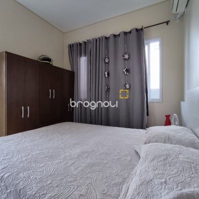 Casa com 327m², 5 quartos (sendo 3 suítes), 4 garagens, no bairro Ingleses em Florianópolis
