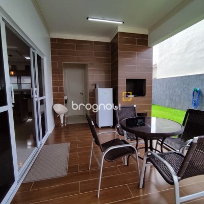 Casa com 327m², 5 quartos (sendo 3 suítes), 4 garagens, no bairro Ingleses em Florianópolis