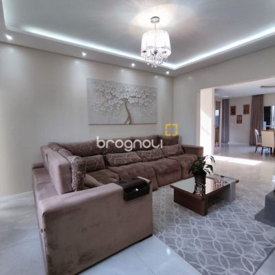 Casa com 327m², 5 quartos (sendo 3 suítes), 4 garagens, no bairro Ingleses em Florianópolis