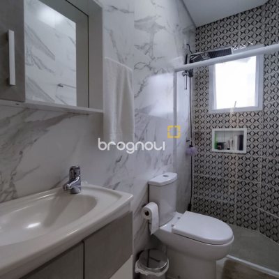 Casa com 327m², 5 quartos (sendo 3 suítes), 4 garagens, no bairro Ingleses em Florianópolis