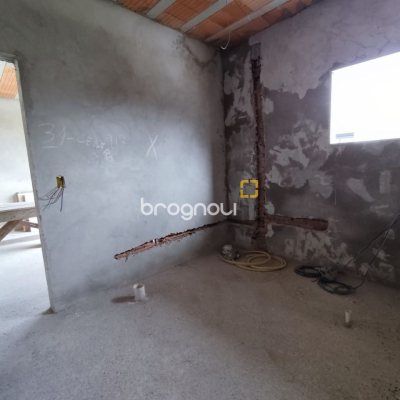 Casa com 327m², 5 quartos (sendo 3 suítes), 4 garagens, no bairro Ingleses em Florianópolis