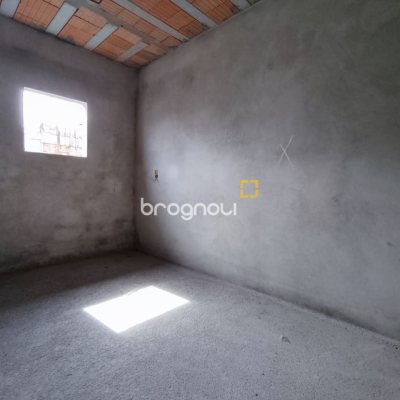 Casa com 327m², 5 quartos (sendo 3 suítes), 4 garagens, no bairro Ingleses em Florianópolis